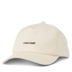 Czapka z daszkiem Calvin Klein. Brązowe czapki z daszkiem damskie Calvin Klein, bez wzorów. Za 129.99 zł.