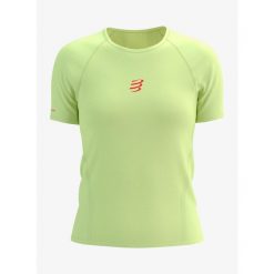 Koszulka do biegania damska Compressport Trail Racing S/S Tshirt. Zielone koszulki sportowe damskie Compressport, s, bez wzorów, bez ramiączek, do biegania. Za 314.99 zł.