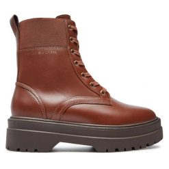 Trapery Tommy Hilfiger. Brązowe trapery damskie Tommy Hilfiger, bez zapięcia. Za 399.99 zł.
