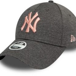 Czapka z daszkiem damska 9FORTY Tech New York Yankees MLB Cap. Szare czapki z daszkiem damskie New Era, bez wzorów, z bawełny. Za 109.99 zł.