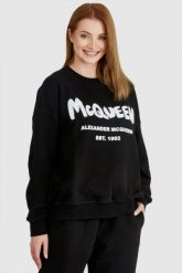 ALEXANDER MCQUEEN Czarna bluza damska z logo. Czarne bluzy damskie alexander mcqueen, s, bez wzorów, z bawełny, bez kaptura. W wyprzedaży za 1,199.99 zł.