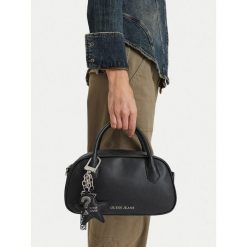 Torebka Guess Jeans. Czarne torebki klasyczne damskie Guess Jeans, z jeansu, bez dodatków. Za 249.99 zł.