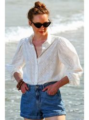 Trend Alacati Bluzka w kolorze białym rozmiar: M. Białe bluzki damskie Trend Alacati, m, bez wzorów, z bawełny, bez kołnierzyka, bez ramiączek. Za 82.64 zł.