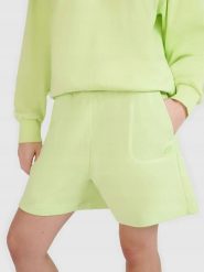SPODENKI UNISEX 4F DRESOWE BAWEŁNIANE SPORTSTYLE KRÓTKIE KOLOR ZIELONY. Zielone spodenki sportowe damskie 4F, na lato, l, bez wzorów, z bawełny, do biegania. Za 99.99 zł.