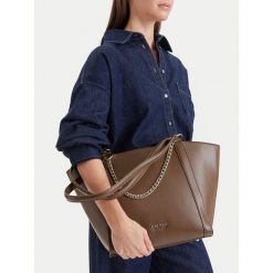 Torebka Nine West. Brązowe shopper bag Nine West, bez wzorów, bez dodatków. Za 229.99 zł.