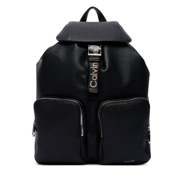 Plecak Calvin Klein. Czarne plecaki Calvin Klein, bez wzorów. Za 649.99 zł.