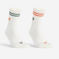 Skarpety sportowe RS300 wysokie 2 pary limitowana edycja. Skarpetki damskie Decathlon, bez wzorów, z bawełny. Za 34.99 zł.