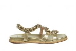 Sandały Laura Vita Maxine 04 Or 202071, Złoty, Skóra ekologiczna - 37. Żółte sandały damskie LAURA VITA, bez wzorów, z materiału, bez obcasa, na płaskiej podeszwie, bez zapięcia. W wyprzedaży za 179.10 zł.