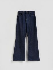 Jeansy flare - granatowy. Niebieskie jeansy damskie Reserved. Za 139.99 zł.