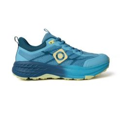 Uniseksowe, wielofunkcyjne buty techniczne DINUBA z 4-milimetrową przyczepnością. Niebieskie obuwie trekkingowe damskie Izas, bez zapięcia. W wyprzedaży za 269.52 zł.