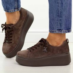 D.Brązowe skórzane sneakersy damskie na platformie Filippo Dp6246/26. Brązowe obuwie sportowe damskie Filippo, na jesień, z jeansu, bez zapięcia. Za 259.00 zł.