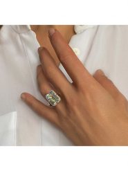 Les Petites Précieuses Pozłacany pierścionek z cyrkoniami i ametystem rozmiar: 56. Zielone pierścionki damskie Les Petites Précieuses, z ametystem, pozłacane. Za 404.99 zł.