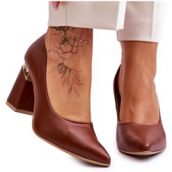 Lewski Shoes Skórzane Czółenka Lewski 3117 Brązowe. Brązowe czółenka damskie bez wzorów, ze skóry, bez obcasa. Za 446.34 zł.