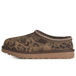Kapcie Ugg Australian W Tasman Spotted Damskie. Brązowe kapcie damskie Ugg, z gumy. Za 724.99 zł.