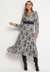 Granatowo-Beżowa Wiskozowa Kopertowa Sukienka w Stylu Boho z Materiałowym Paskiem z Klamrą Rinovia. Niebieskie sukienki damskie Born2be, bez wzorów, z materiału, boho, bez ramiączek. W wyprzedaży za 110.49 zł.
