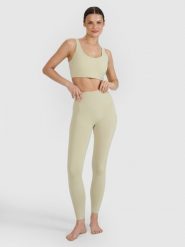 4F Legginsy do jogi i pilatesu szybkoschnące damskie - zielone XS. Zielone legginsy damskie 4F, s, bez wzorów, z dzianiny. W wyprzedaży za 99.99 zł.