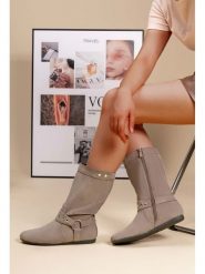 C'M Botki w kolorze beżowym rozmiar: 36. Brązowe botki damskie C'M, bez obcasa, bez zapięcia. Za 130.99 zł.