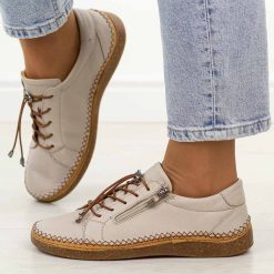 Szare skórzane półbuty damskie T.Sokolski 8207. Szare półbuty damskie Sokolski, na jesień, bez wzorów, z jeansu, z okrągłym noskiem, bez obcasa, na płaskiej podeszwie, bez zapięcia. Za 319.00 zł.