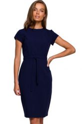 Elegancka sukienka ołówkowa z modelującymi przeszyciami granatowa. Sukienki damskie Sukienki.shop, bez wzorów, biznesowe, bez ramiączek. Za 259.00 zł.