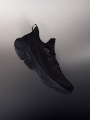 4F Niskie sneakersy Velocity E-knit damskie - czarne 38. Czarne obuwie sportowe damskie 4F, z dzianiny, bez zapięcia, trekkingowe. Za 299.99 zł.