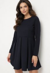 Granatowa Elegancka Sukienka o Rozkloszowanym Kroju Temitonia. Niebieskie sukienki damskie Born2be, bez wzorów, eleganckie, bez ramiączek. W wyprzedaży za 110.49 zł.