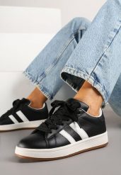 Czarne Sneakersy z Perforacją i Ozdobnymi Paskami Deolene. Czarne obuwie sportowe damskie Born2be, bez zapięcia. Za 74.99 zł.