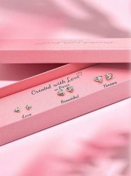 Created with Love 3-częściowy zestaw kolczyków-wkrętek "Noeud " z cyrkoniami rozmiar: onesize. Szare kolczyki damskie Created with Love, z cyrkonią, srebrne. Za 56.99 zł.