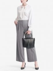 Lia Biassoni Skórzana torebka "Garlate" w kolorze czarnym - 28 x 21 x 10 cm rozmiar: onesize. Czarne torebki klasyczne damskie Lia Biassoni, z materiału, przez ramię, bez dodatków. Za 304.99 zł.