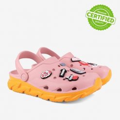Damskie klapki Coqui różowe rozmiar 36. Brązowe klapki damskie Coqui, bez wzorów, bez obcasa, bez zapięcia. Za 138.99 zł.