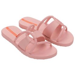 Klapki Ipanema Diversa Slide Ad 27232 BG835 różowe. Czerwone klapki damskie bez wzorów, bez obcasa, bez zapięcia. Za 154.29 zł.