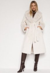 Biały Futerkowy Płaszcz z Szerokim Kołnierzem i Mankietami z Wiązanym Paskiem Viaruna. Białe płaszcze damskie Born2be, l, bez wzorów, z dzianiny, bez kaptura. Za 339.99 zł.