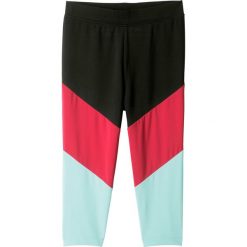 Legginsy sportowe 3/4, oddychające i szybko schnące bonprix czarno-różowo-morski. Legginsy dziewczęce marki FOUGANZA. Za 27.99 zł.