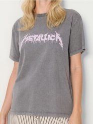 Koszulka loose fit z efektem sprania Metallica - szary. Szare koszulki damskie Sinsay, l, bez wzorów, bez kołnierzyka, bez ramiączek. W wyprzedaży za 22.99 zł.