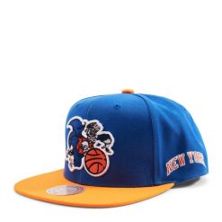 Czapka typu snapback New York Knicks HWC Team Origins. Niebieskie czapki z daszkiem damskie Mitchell & Ness, bez wzorów. Za 194.00 zł.