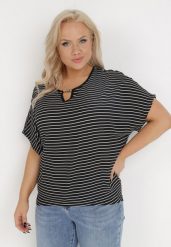 Czarna Bluzka z Wiskozy Thessilla. Czarne bluzki damskie Born2be, m, z aplikacjami, z wiskozy, bez kołnierzyka, bez ramiączek. Za 34.99 zł.