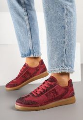Bordowe Sneakersy na Kauczukowej Podeszwie z Cyrkoniami Amondelle. Czerwone obuwie sportowe damskie Born2be, z jeansu, bez zapięcia. Za 99.99 zł.