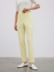 BGN Spodnie w kolorze żółtym rozmiar: 38. Żółte spodnie materiałowe damskie BGN, bez wzorów, z materiału. Za 100.99 zł.
