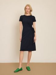 BGN Sukienka w kolorze granatowym rozmiar: 34. Niebieskie sukienki damskie BGN, bez wzorów, bez ramiączek. Za 86.99 zł.