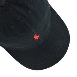 Czapka z daszkiem Polo Ralph Lauren. Czarne czapki z daszkiem damskie Polo Ralph Lauren, bez wzorów. Za 139.99 zł.