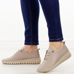 Szare vizon skórzane półbuty damskie T.Sokolski 4000. Szare półbuty damskie Sokolski, na jesień, bez wzorów, z jeansu, z okrągłym noskiem, bez obcasa, na płaskiej podeszwie, bez zapięcia. Za 249.00 zł.