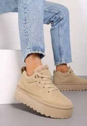 Beżowe Sneakersy Vices w Stylu Śniegowców na Platformie z Ozdobnym Futerkiem Nalirea. Brązowe obuwie sportowe damskie Born2be, na zimę, z wełny, bez zapięcia. Za 89.99 zł.