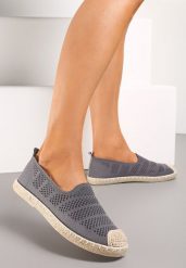 Szare Ażurowe Espadryle Ozdobione Plecionką na Podeszwie i Nosku Tarniesa. Szare espadryle damskie Renee, z aplikacjami, bez obcasa, na płaskiej podeszwie. Za 39.99 zł.
