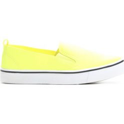 Żółte Slip On Space Walk. Żółte buty sportowe dziewczęce Born2be, z materiału. Za 29.99 zł.