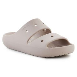 Klapki Crocs Classic Sandal V2 209403-214 beżowy. Brązowe klapki damskie bez wzorów, z otwartym noskiem, bez obcasa, bez zapięcia. Za 271.50 zł.