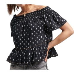 Koszulka turystyczna damska Superdry Vintage Off. Czerwone koszulki sportowe damskie Superdry, m, bez wzorów, z wiskozy, bez ramiączek. Za 123.00 zł.