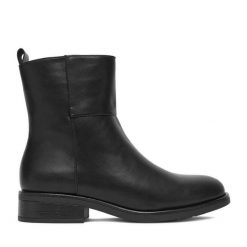 Botki Clara Barson. Czarne botki damskie Clara Barson, bez obcasa, na szpilce, bez zapięcia. Za 149.99 zł.