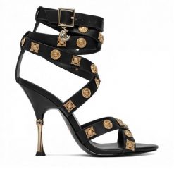 Sandały Just Cavalli. Czarne sandały damskie Just Cavalli, bez wzorów, bez obcasa, na szpilce, bez zapięcia. Za 1,119.00 zł.