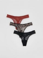 Siateczkowe majtki stringi 3 pack - czarny. Czarne stringi Reserved, bez wzorów. Za 59.99 zł.