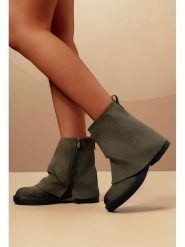 C'M Botki w kolorze khaki rozmiar: 36. Brązowe botki damskie C'M, bez obcasa, bez zapięcia. Za 130.99 zł.