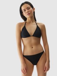 4F Góra od bikini damska - czarna M. Czarne bikini 4F, bez wzorów, z elastanu. W wyprzedaży za 19.99 zł.